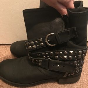 STUDDED ANKLE MOTO BOOTS